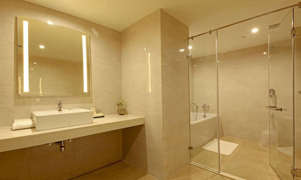 Goutham Grand Hotel - Tenali Vijayawāda 外观 照片
